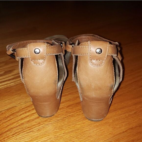 Teva tan brown Slingback wedges - Picture 4 of 7